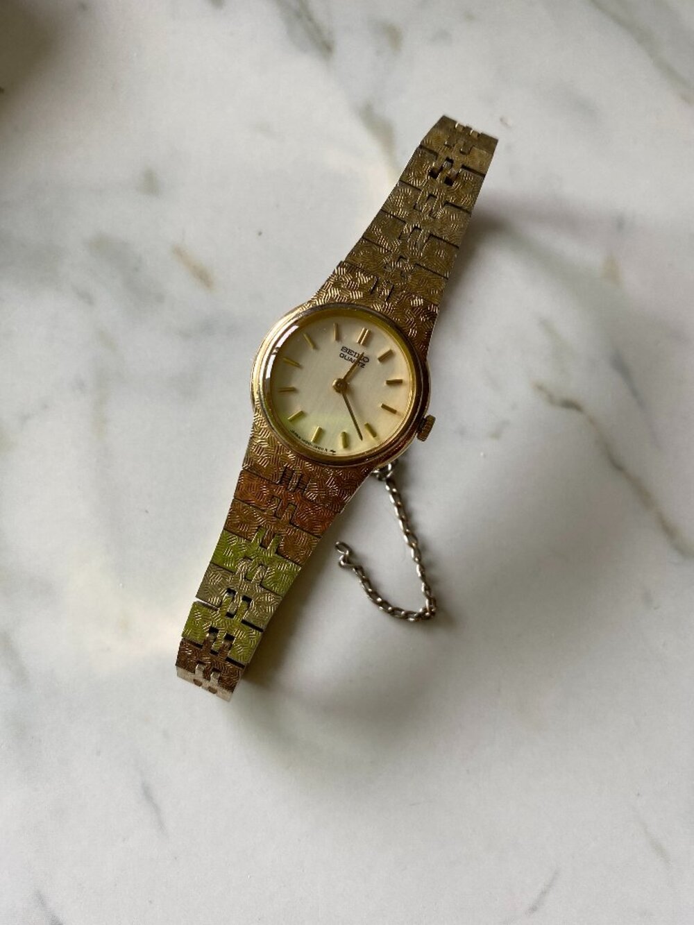 VINTAGE SEIKO LADIES WOMANS WATCH GOLD TONE 1400-0459 PREOWNED
